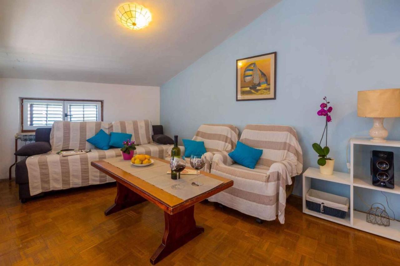 Apartment In Crikvenica 5600 Екстер'єр фото